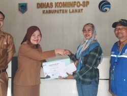 Pemenang Lomba Fotografi Diberikan Hadiah